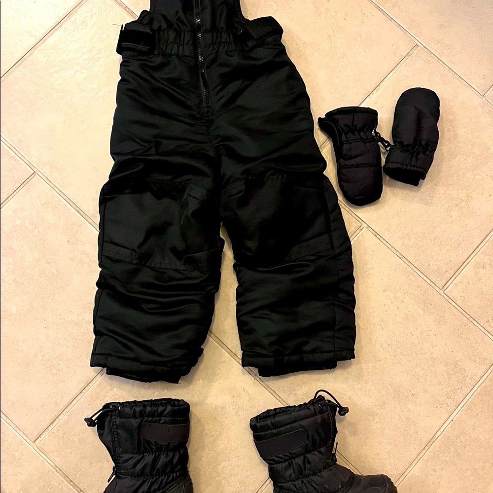 Toddler snow bibs, boots, and mittens sz2T